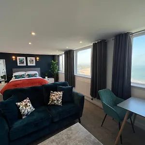 Apartment The Marlborough Sea View
